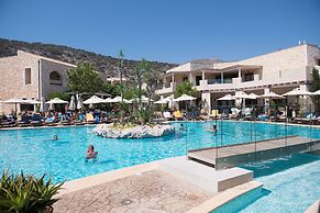 Cactus Royal Resort & Spa