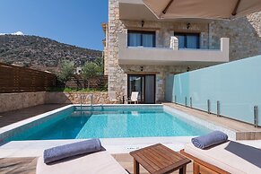 Cactus Royal Resort & Spa