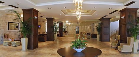 Cactus Royal Resort & Spa