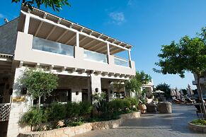 Cactus Royal Resort & Spa