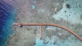 The Breakers Diving & Surfing Lodge