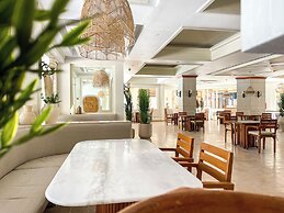 The Breakers Diving & Surfing Lodge