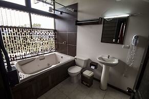 Hotel Alto Palomo