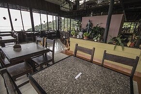 Hotel Alto Palomo