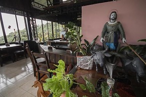Hotel Alto Palomo