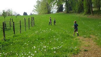 Le Village des Monédières - Slowmoov