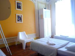 Refuge in Santa Marta Hostel