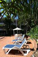 St Tropez Apartments