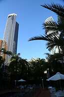 St Tropez Apartments