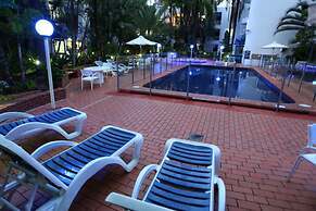 St Tropez Apartments