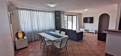 St Tropez Apartments