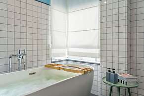 Myhotel CMYK Ratchada