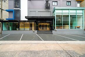 Myhotel CMYK Ratchada