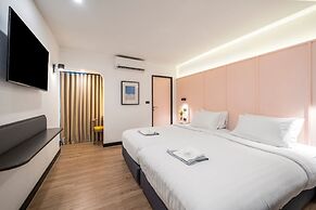 Myhotel CMYK Ratchada