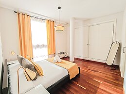 AZZ Sevilla Torre de la Plata