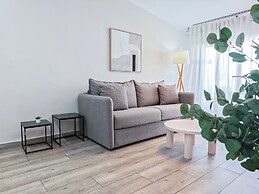 AZZ Sevilla Torre de la Plata