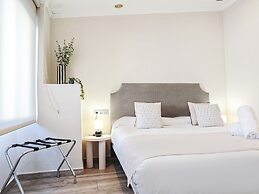 AZZ Sevilla Torre de la Plata