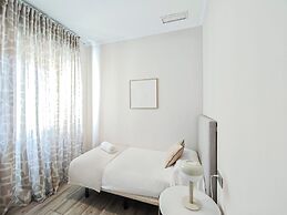 AZZ Sevilla Torre de la Plata