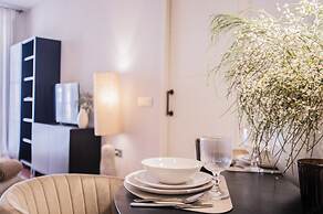 AZZ Sevilla Torre de la Plata