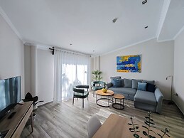 AZZ Sevilla Torre de la Plata