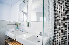 AZZ Sevilla Torre de la Plata