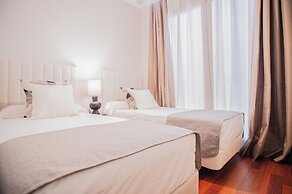 AZZ Sevilla Torre de la Plata