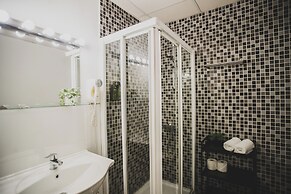 AZZ Sevilla Torre de la Plata