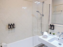 AZZ Sevilla Torre de la Plata