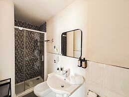 AZZ Sevilla Torre de la Plata