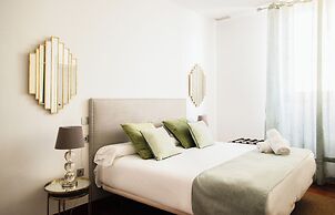 AZZ Sevilla Torre de la Plata