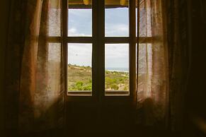 Happy Hill Hostel