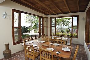 Happy Hill Hostel
