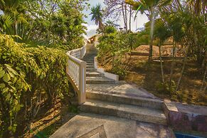 Happy Hill Hostel