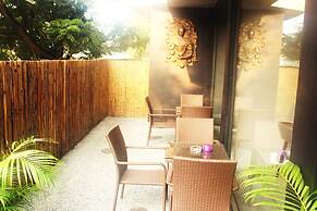 Dragonfly Hotel - The Art Hotel