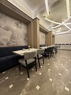 Dragonfly - The Art Hotel