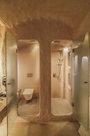 Dragonfly - The Art Hotel
