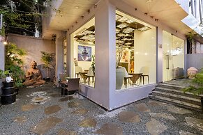 Dragonfly Hotel - The Art Hotel