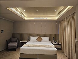 Dragonfly Hotel - The Art Hotel