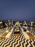 Dragonfly - The Art Hotel