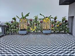 Dragonfly - The Art Hotel