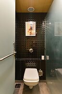 Dragonfly Hotel - The Art Hotel