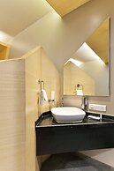 Dragonfly Hotel - The Art Hotel