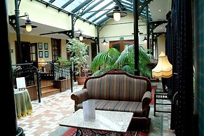 Kee's Hotel & Wellness Centre