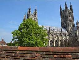 Cathedral Gate Hotel