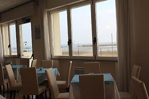 Riviera Mare Beach Life Hotel