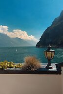 Bellavista Lakefront Hotel & Apartments