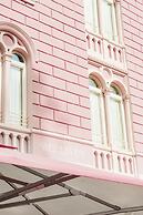 Bellavista Lakefront Hotel & Apartments