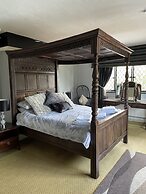 The Leather Bottle Ltd