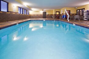 Holiday Inn Express & Suites Rochester – Mayo Clinic Area by IHG