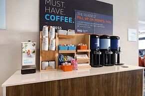 Holiday Inn Express & Suites Kansas City KU Medical Center by IHG